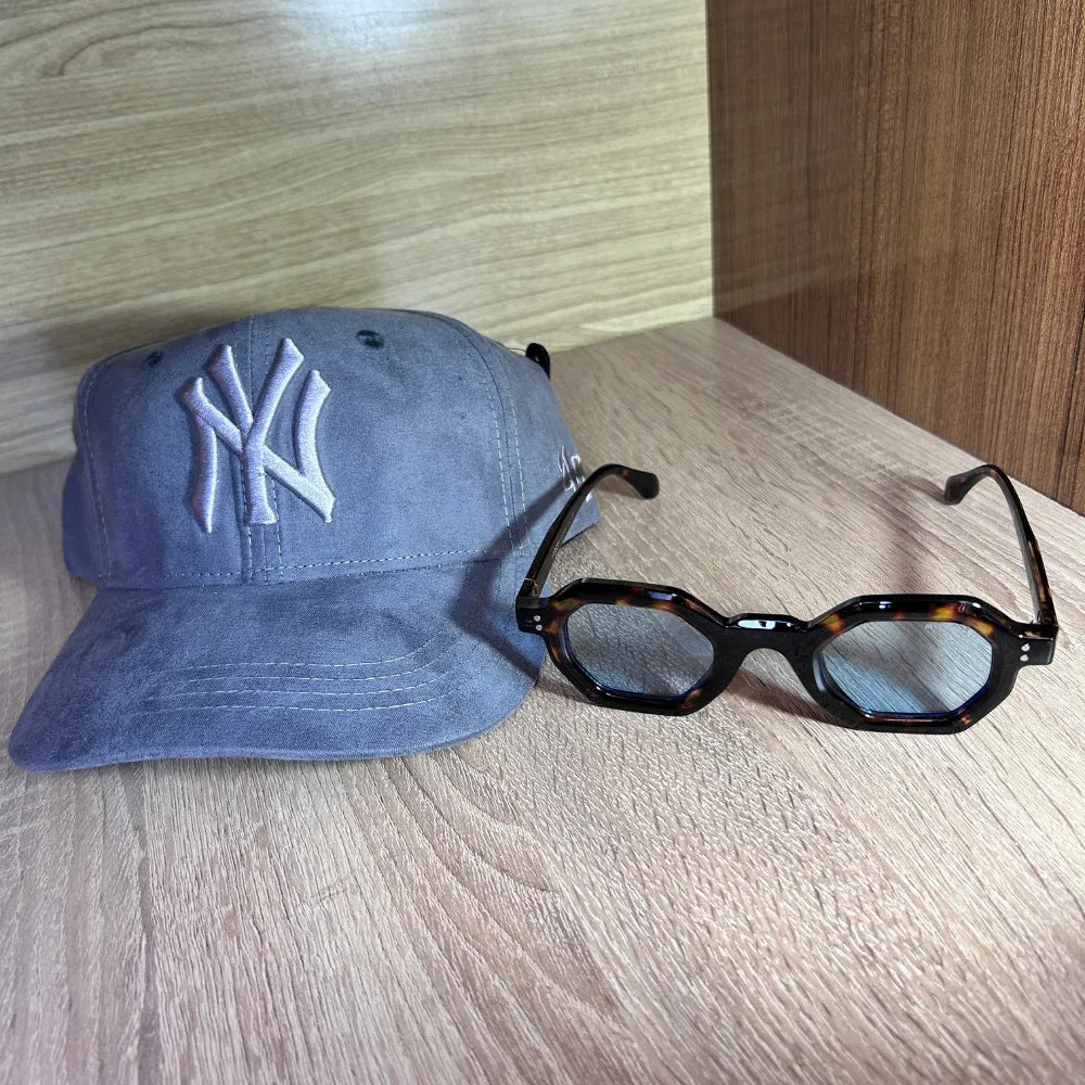 Pack NY Suede Grey & Hexagon Tortoise