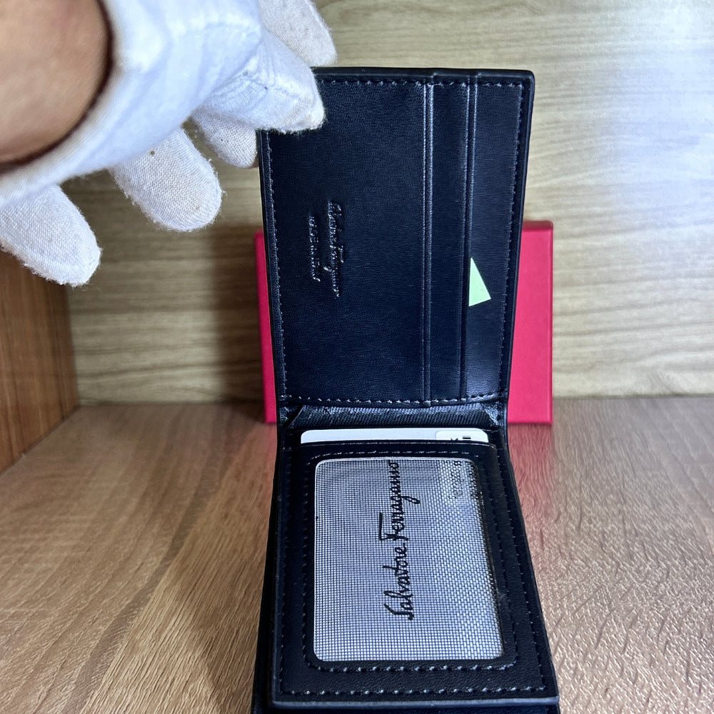 Ferragamo Vertical Card Holder